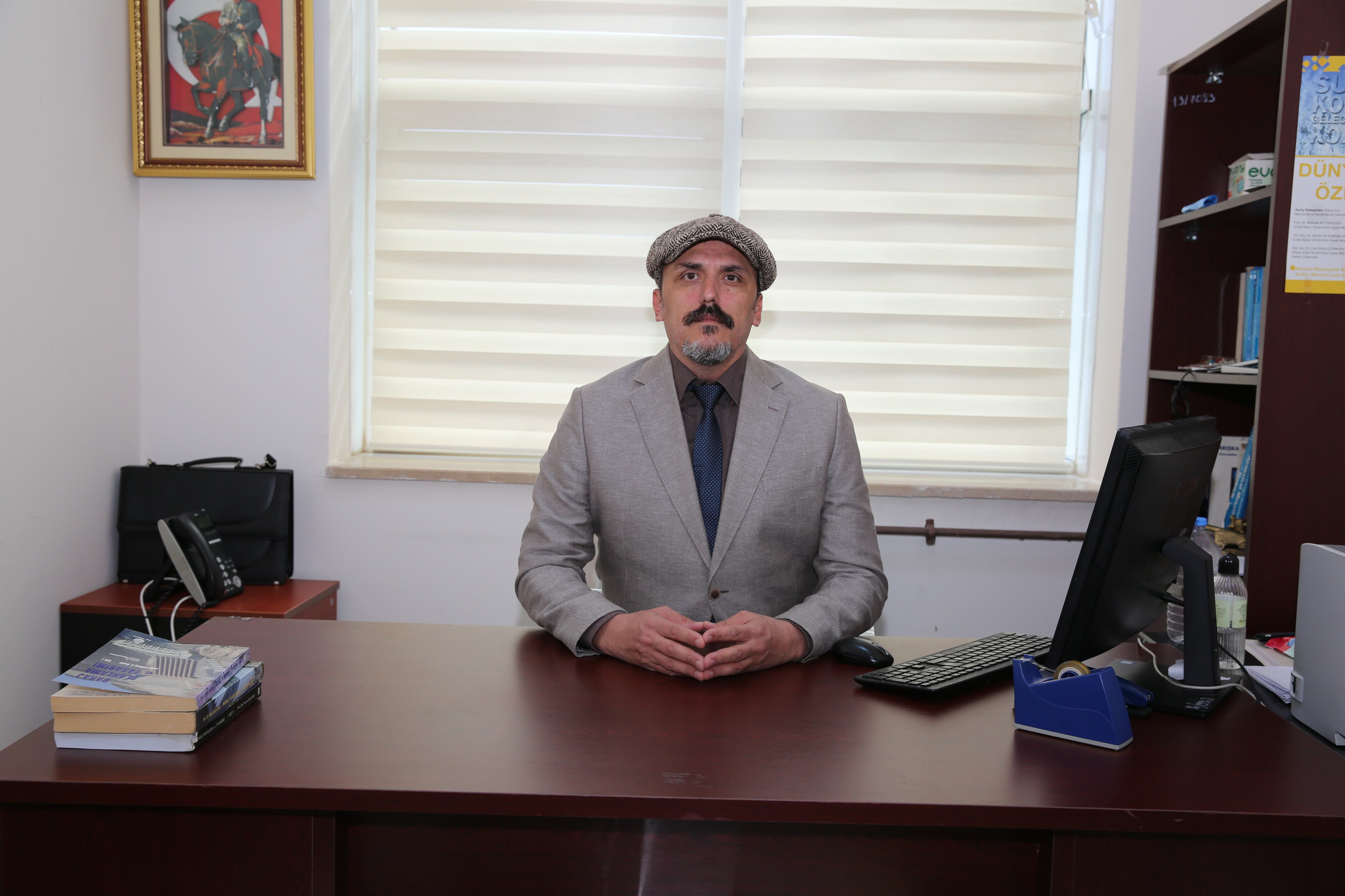 Öğretim Üyesi Resmi